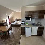 Bed & Breakfast Balatonfueredi Borostyan Panzio