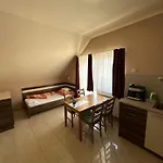 Bed & Breakfast Balatonfueredi Borostyan Panzio