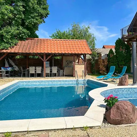 Balatonfueredi Borostyan Panzio