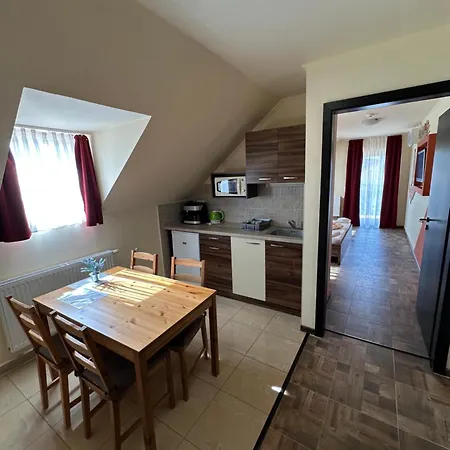Panzió Balatonfüredi Borostyán Panzió 3*