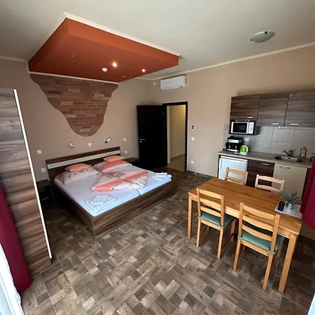 Panzió Balatonfüredi Borostyán Panzió 3*