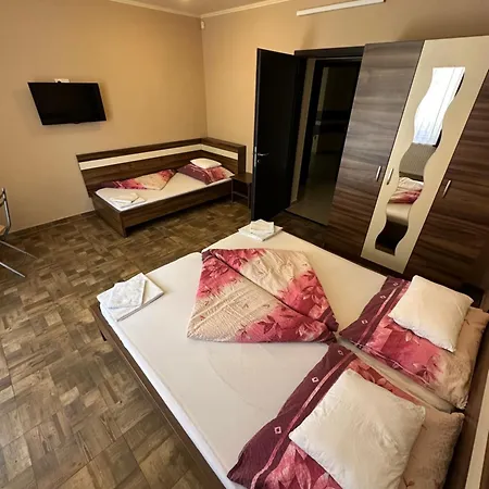 Balatonfüredi Borostyán Panzió Panzió 3*