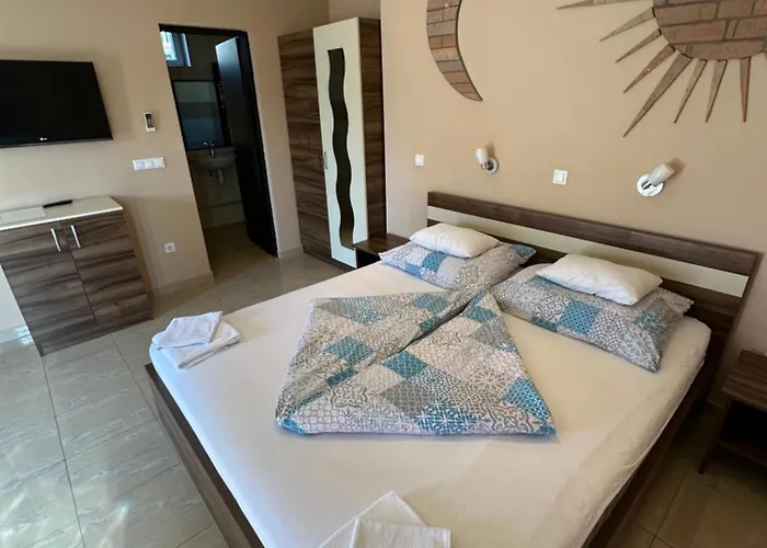 Oda ve Kahvaltı Balatonfueredi Borostyan Panzio