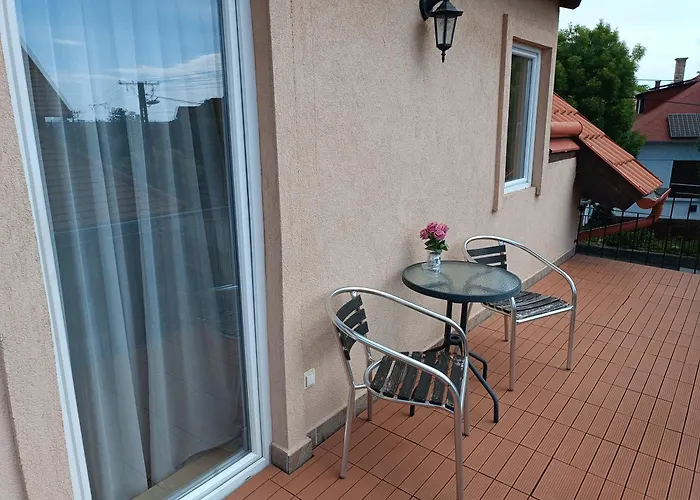 Balatonfueredi Borostyan Panzio Oda ve Kahvaltı 3*