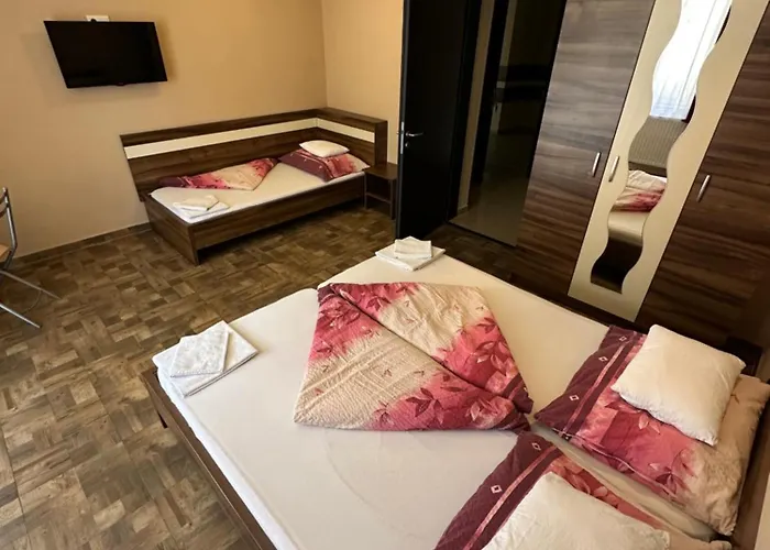 Balatonfueredi Borostyan Panzio Oda ve Kahvaltı 3*